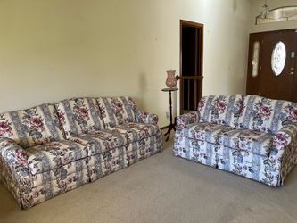 Beautiful sofa and love seat set