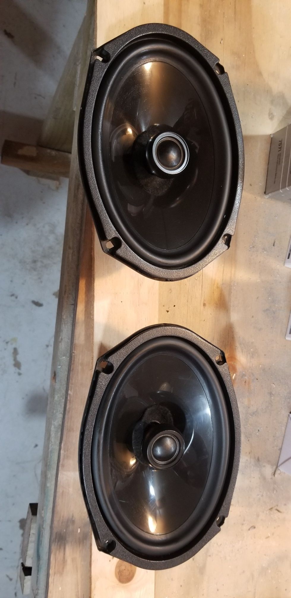 New 6x9 Sound Stream Speakers