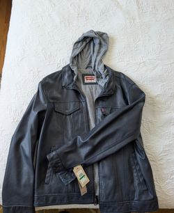 New/Unused Levi's jacket