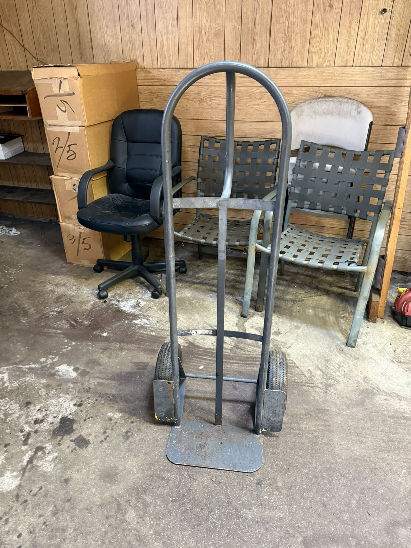 HEAVY DUTY MOVING DOLLY IN EXCELLENT CONDITION. $50.00 OR BEST OFFER.