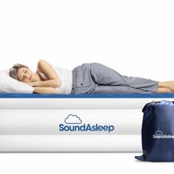 Brand New Queen Size Luxury Air Mattress With Built In Pump 