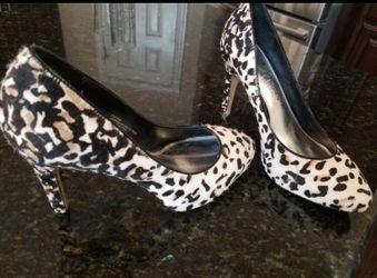 Need sold !! Leopard print hair on 3' inch heels!