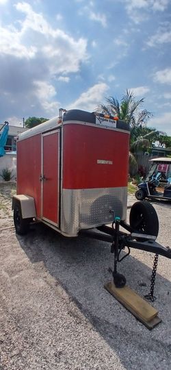 enclosed  trailer