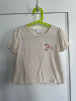 2 x Girls Tees Size 7/8
