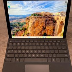 Microsoft Surface Pro (i7, 8GB RAM, 256GB SSD)