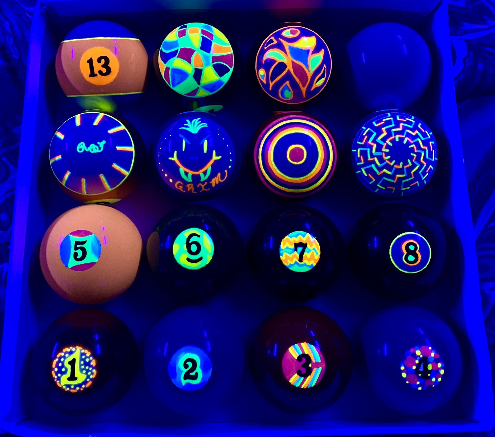 Blacklight Pool Ball Sets