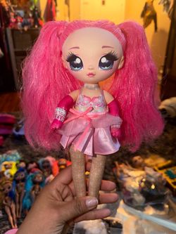 Na na na surprise doll