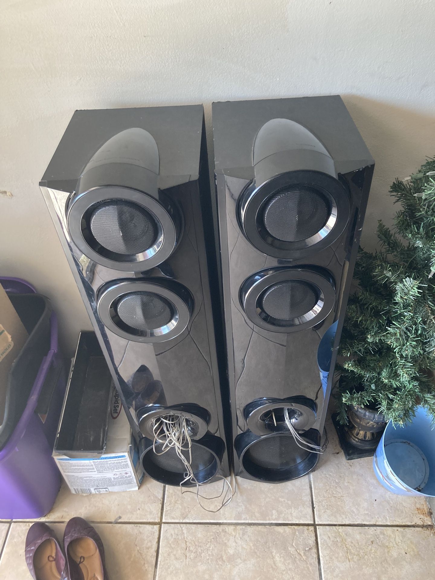 LG Speakers