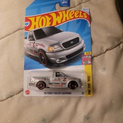 Hot Wheels 99 ford F-150 Lightning