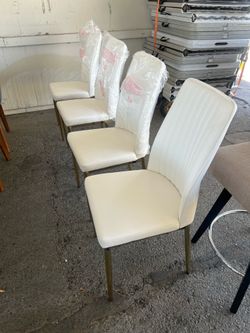 Dining chairs set of 4