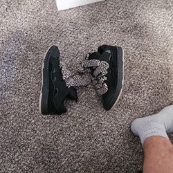 Lanvin Curb 