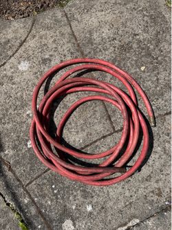 Tool organizing Free : mop bucket, tote, pots, compressor hose (holy), Tool organizing