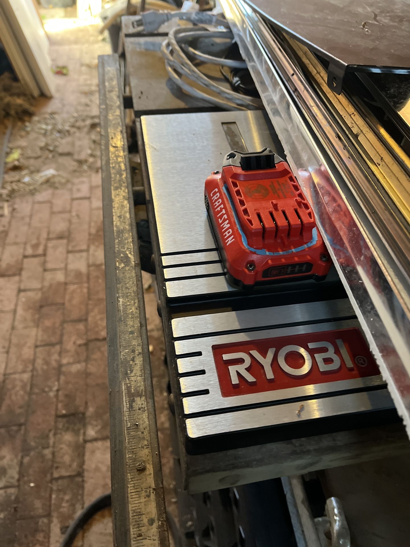Craftsman 20 V Compact Drill 