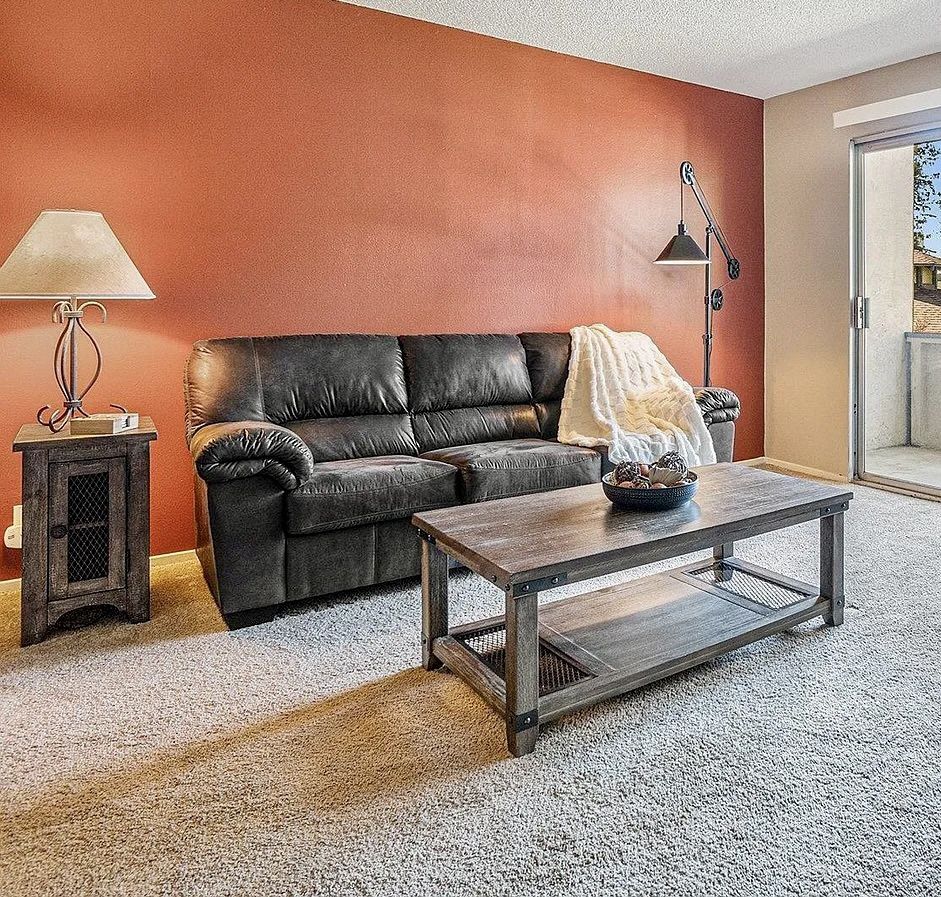 Ashley Furniture Coffee Table And End Table