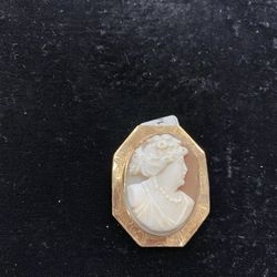 Women's Pin / Brooch 10kt Yellow Gold Jewelry  