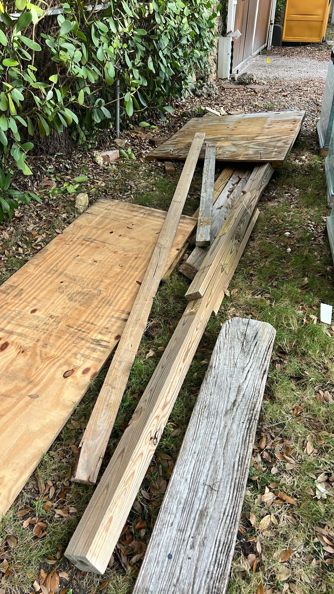 3/4 Plywood; 2 Pieces 4x4; 4 Pieces 2x4: 1 Piece 1x4