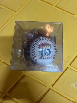 1997 Mariners AL West Champions Baseball & Mini Glove Display