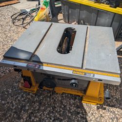 DeWalt Table Saw (10in Blade)