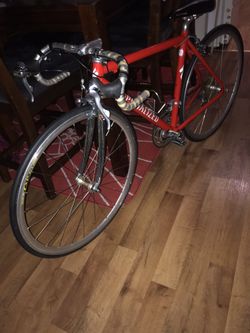 Bike specialized with black grip tape $350