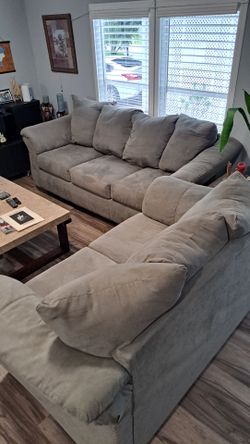 Sofa and loveseat set