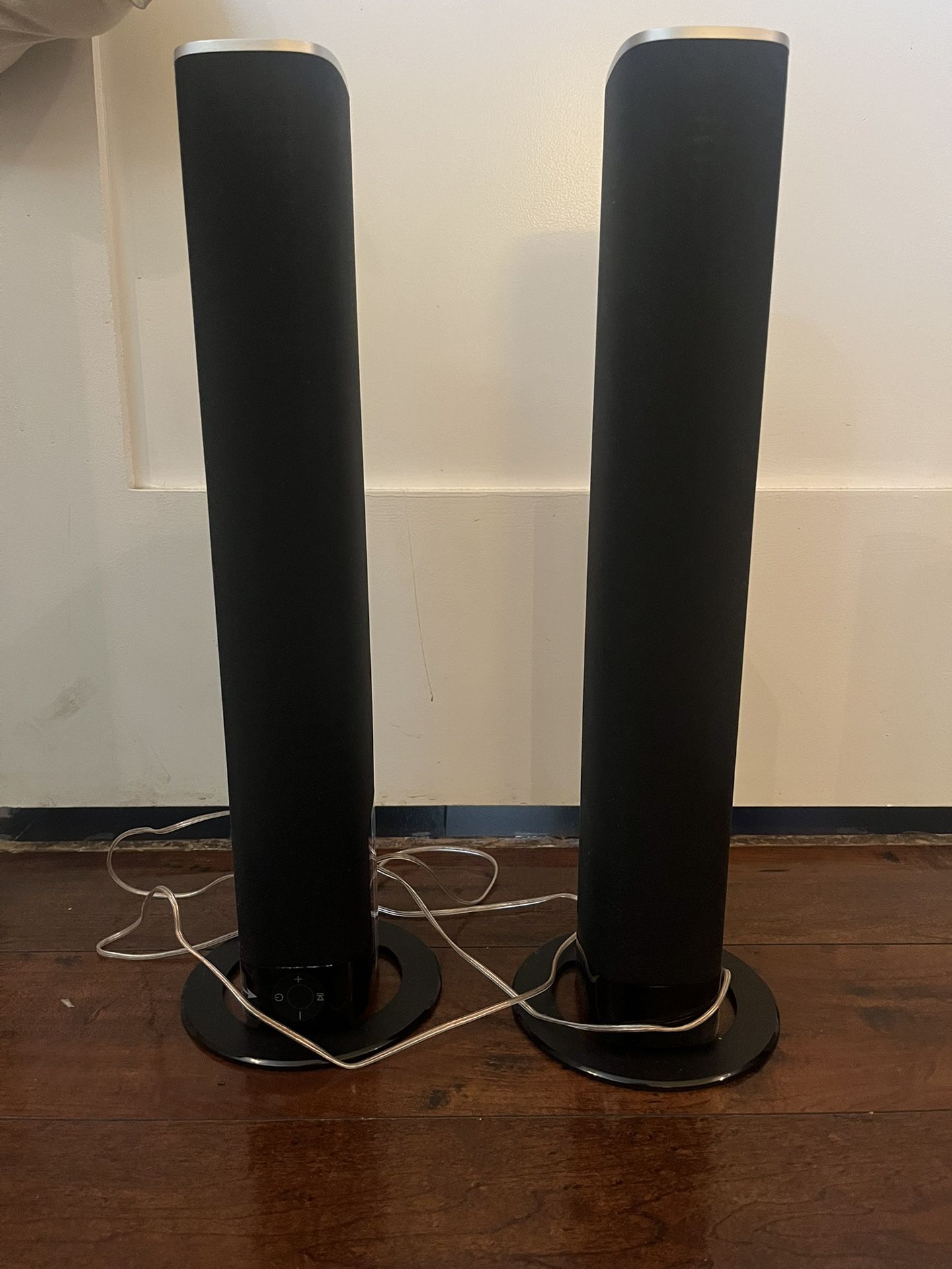 Speakers/soundbar