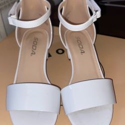 heels kid size 2 (women size 4/5)