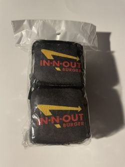 I-N-Out Burger Fuzzy Dice Collectors Casual Dine Fast Food SouthWest New Sealed