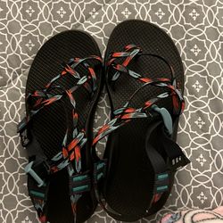 Chaco Size 9