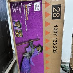 12 ft Halloween Witch
