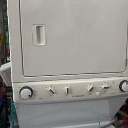 Stackable Dryer Washer Set  Like New 