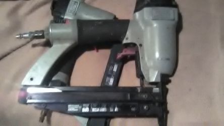 2 Porter Cable air guns 1 crown stapler and 1 18gauge Brad nailer