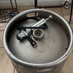 BEER KEG WITH PUMP