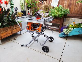 Ridgid Amp 10 in. Portable Corded Pro Jobsite Table Saw with Stand.