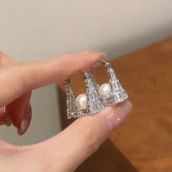 Unique Crystal Cylinder Pearl Earrings !!!! 