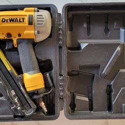Dewalt 15GA Nail Gun