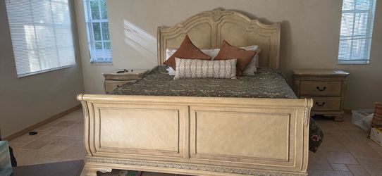 King Size Bedroom Set with Two Nightstands with mattress