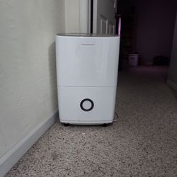 Dehumidifier 70 Pint