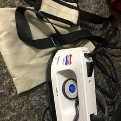 American Travel Steam Iron With Carrying Bag.