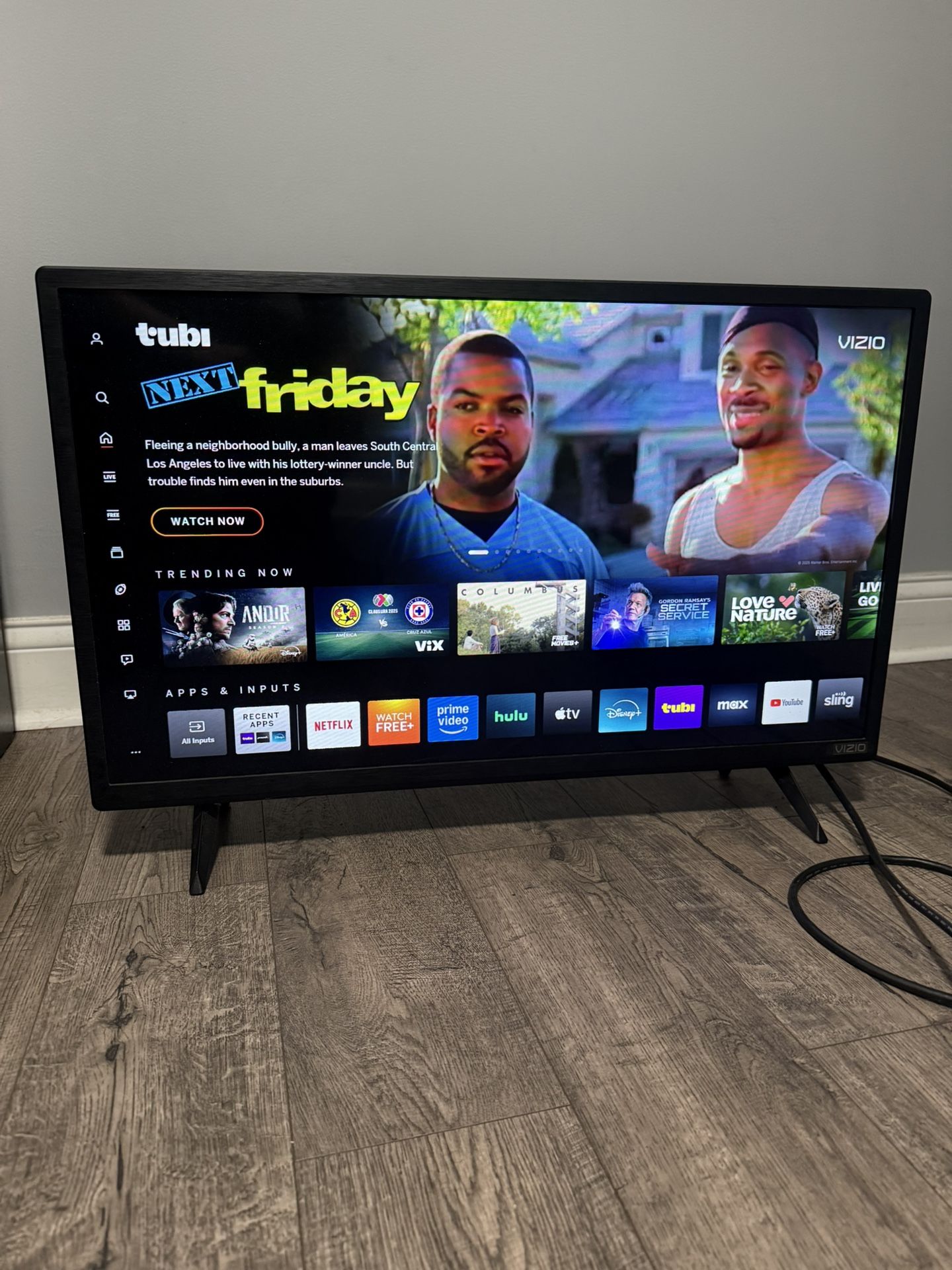 Vizio Smart tv 24inch 40$