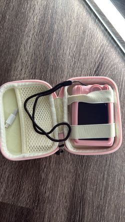 Kodak PINK camera with pink case and usb reader for phone