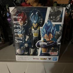 Dragon Ball Super: Broly Super Saiyan God Super Saiyan Vegeta S.H. Figuarts Action Figure
