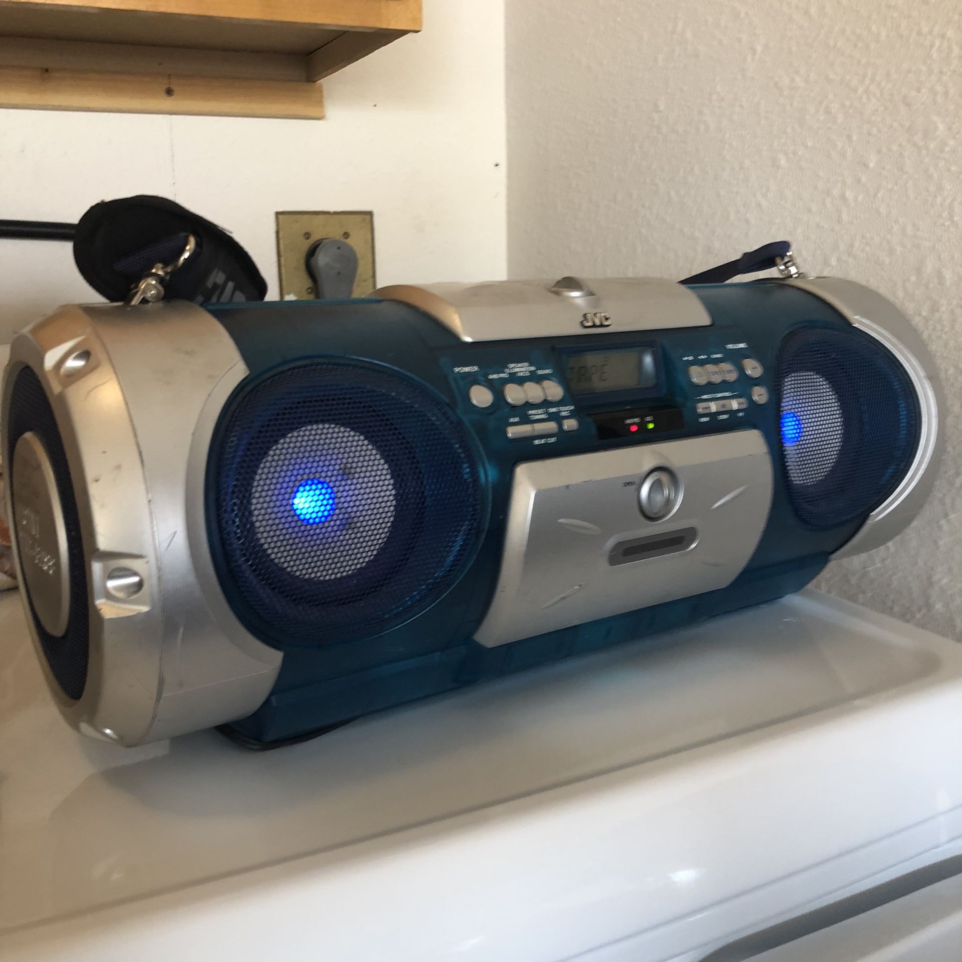 Vintage Jvc Boom box Ghetto blaster Tape And Cd Player Works