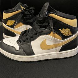 Air Jordan 1 Mid Black University Gold