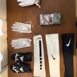 Football Gear: Gloves, Sleeves, Mouthpiece