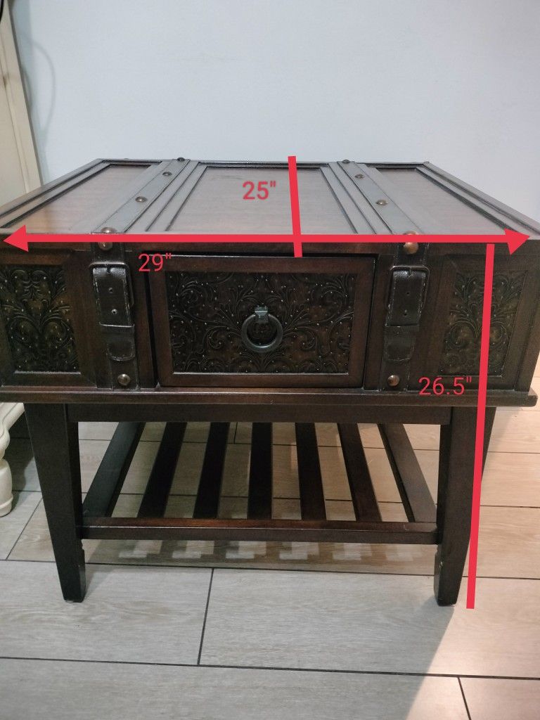2 End Tables
