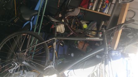 Cannondale https://offerup.com/redirect/?o=TC5iaWtl