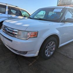 2011 Ford Flex Just In For Parts 