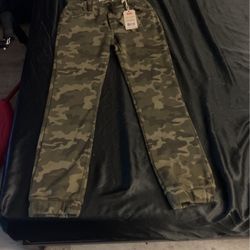 Women’s Size Large Levi Elastic Sweats