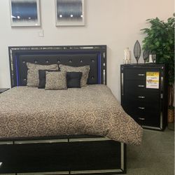 Six piece king bedroom set