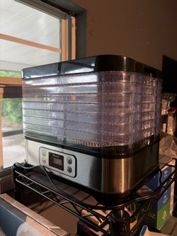 Dehydrator